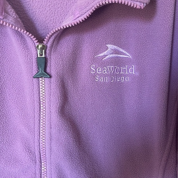 Sea world sweater sz Xl - Picture 2 of 5